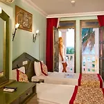 Otel Lucas Didim Yenihisar